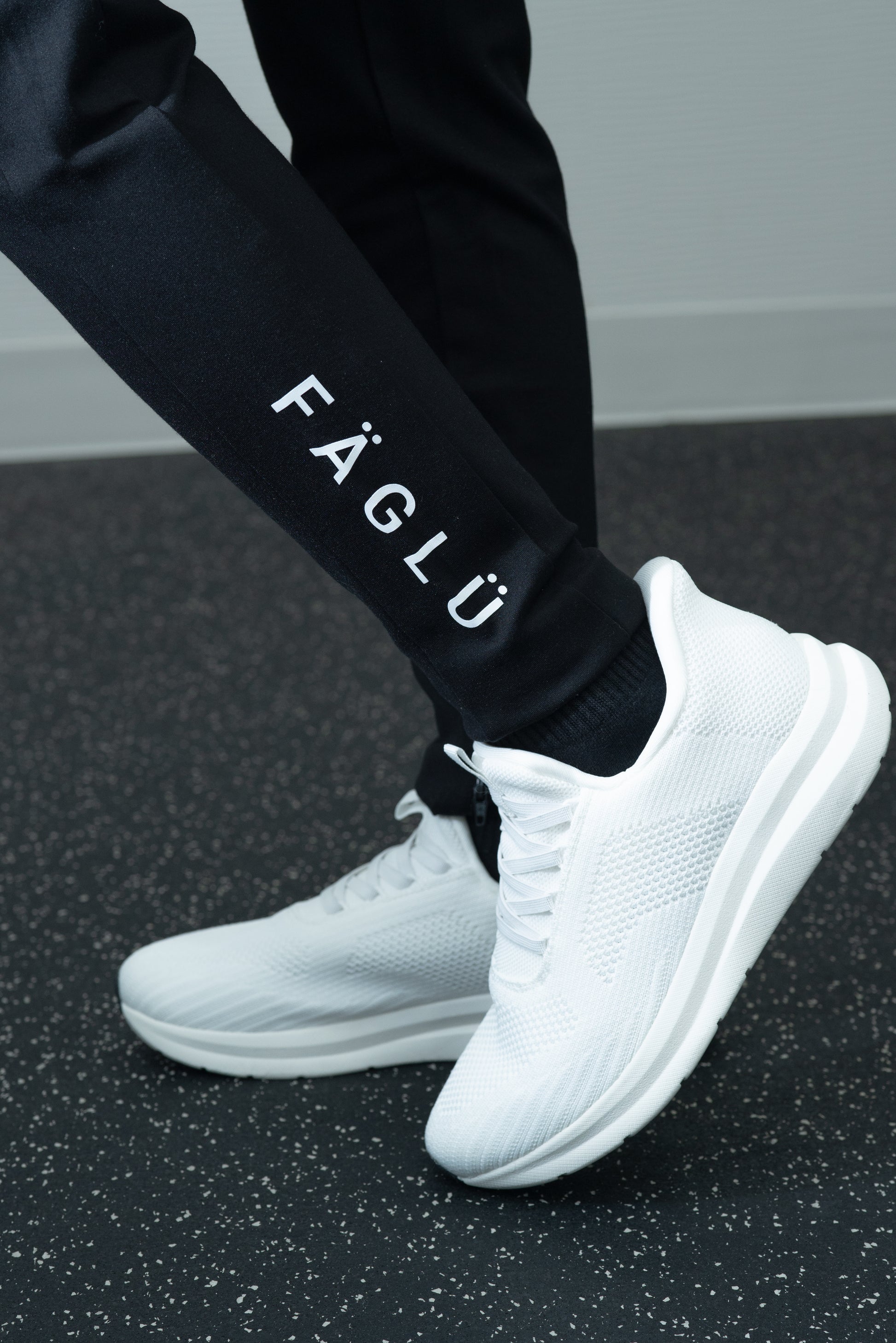 ストレッチジョガーパンツ [Black]